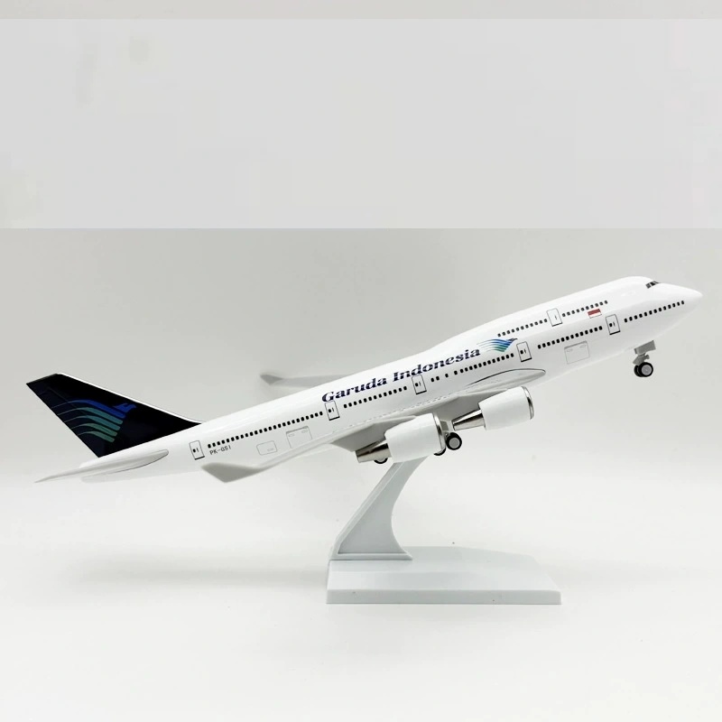 1/250 Maßstab 30cm 747 Flugzeu – Model Kit Indonesia Bewertung und Preis