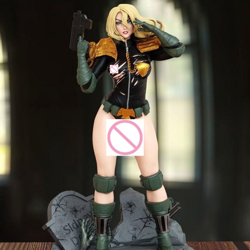 Maßstab 1:24. Cassandra Anders – Model Kit Judge Bewertung und Preis